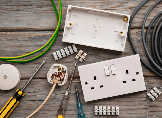 Book a Certified Electrician in Karachi Today